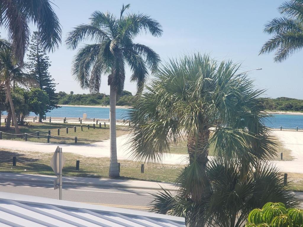 Island-Life! A Apartment ฟอร์ตเพียร์ซ ภายนอก รูปภาพ